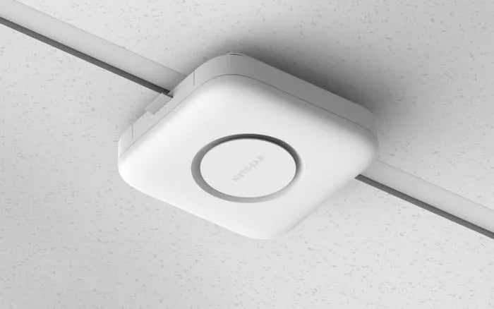 NETGEAR WBE710 三頻 WiFi 7 Insight 雲端管理 PoE+ 接入點