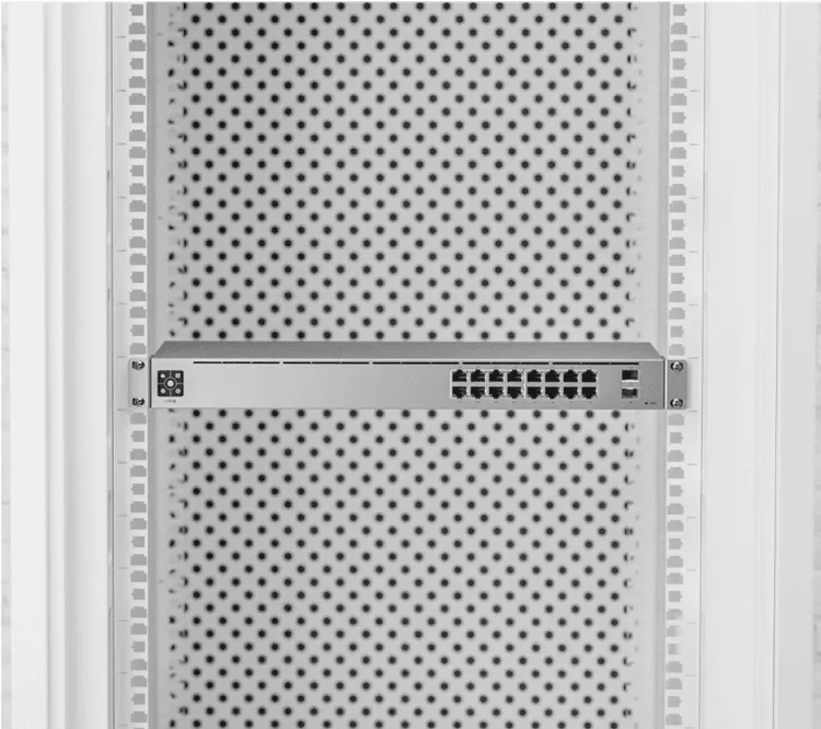 Ubiquiti Switch 16 PoE 交換器