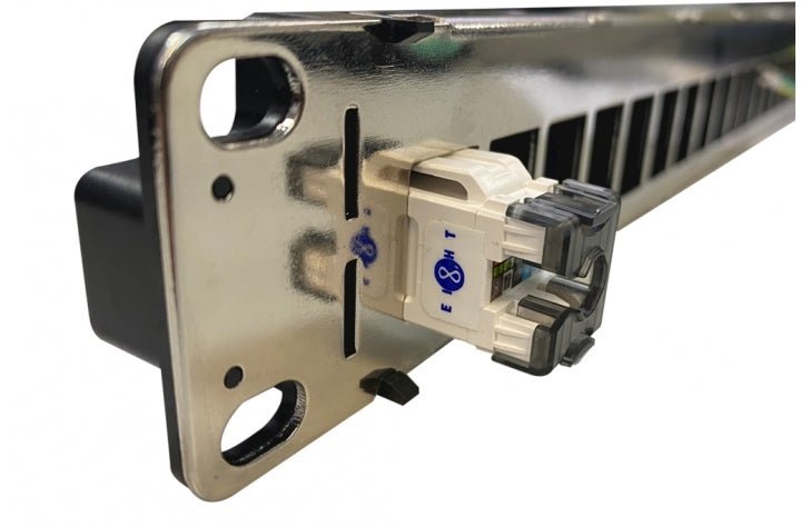 Blank Vertical Patch panel 24Ports - LINKO SMART TECHNOLOGY LIMITED